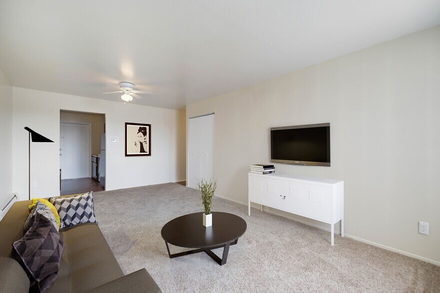 More Photos Of 3150 W Floyd Ave, Englewood Apartments For Sale