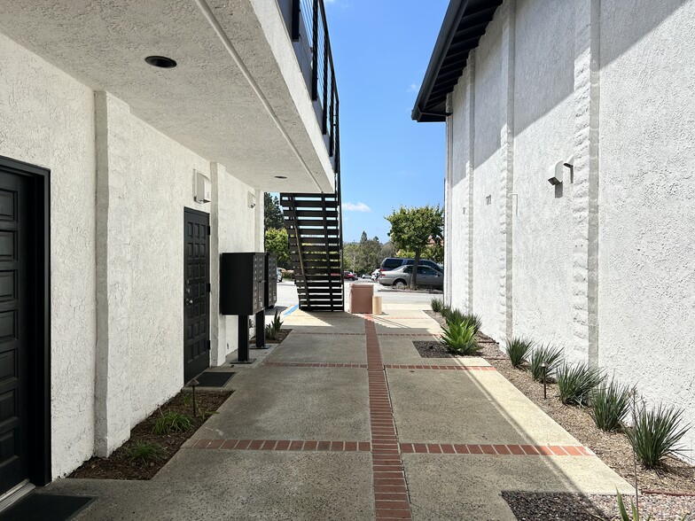 More Photos Of 24953 Paseo De Valencia, Laguna Hills Medical For Lease