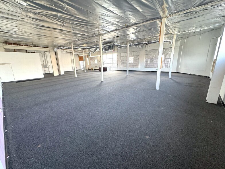 More Photos Of 600-602 E 12th St, Los Angeles Warehouse For Lease