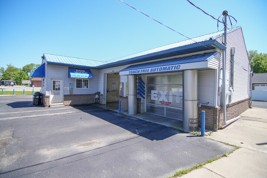 More Photos Of 353 Main St, Onsted Carwash For Sale