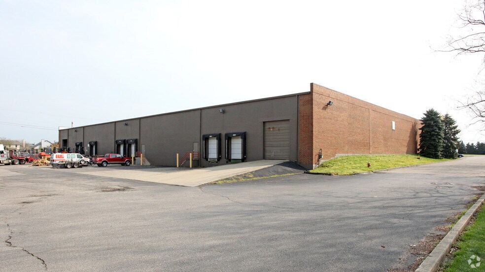 More Photos Of 7441 Worthington Galena Rd, Worthington Warehouse For Lease