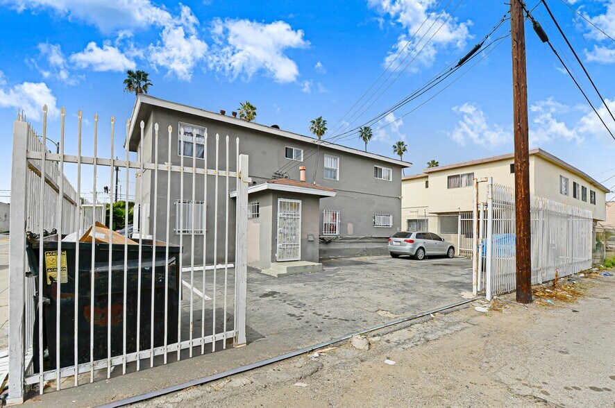 More Photos Of 10974 S Figueroa St, Los Angeles Apartments For Sale