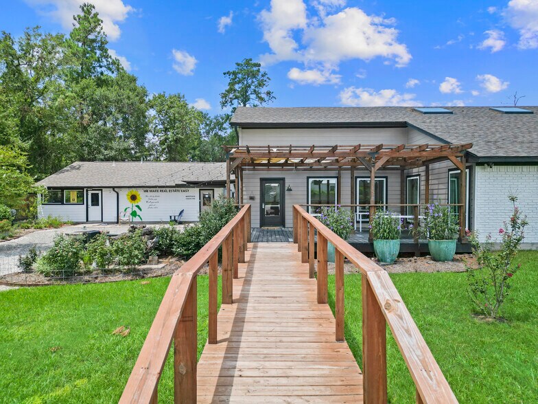 More Photos Of 26403 Oak Ridge Dr, Spring Flex For Lease