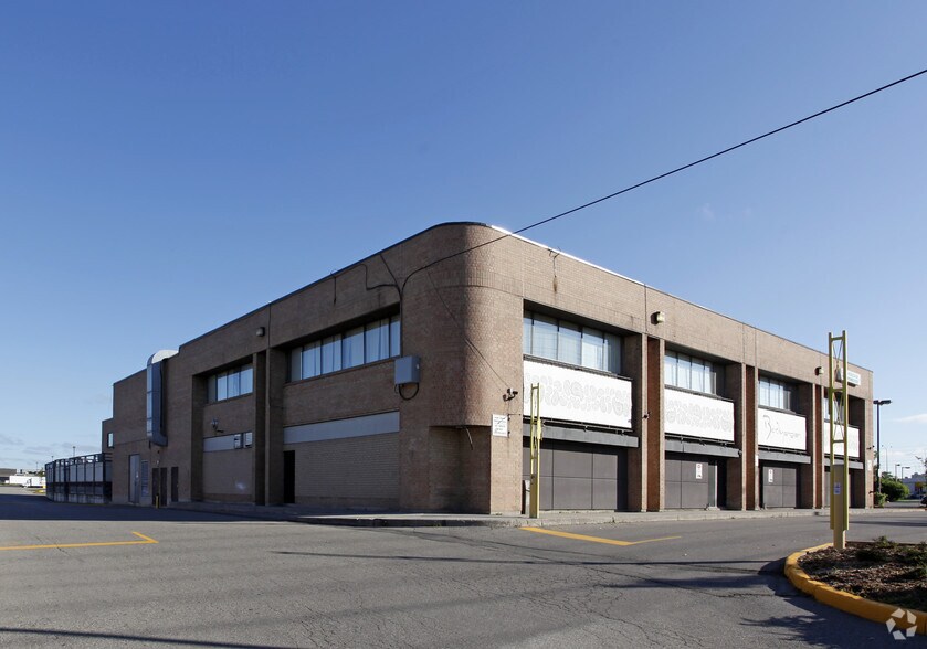 More Photos Of 1325 Eglinton Ave E, Mississauga General Retail For Lease