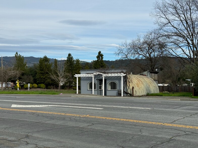 More Photos Of 314 S Cloverdale Blvd, Cloverdale Office For Lease