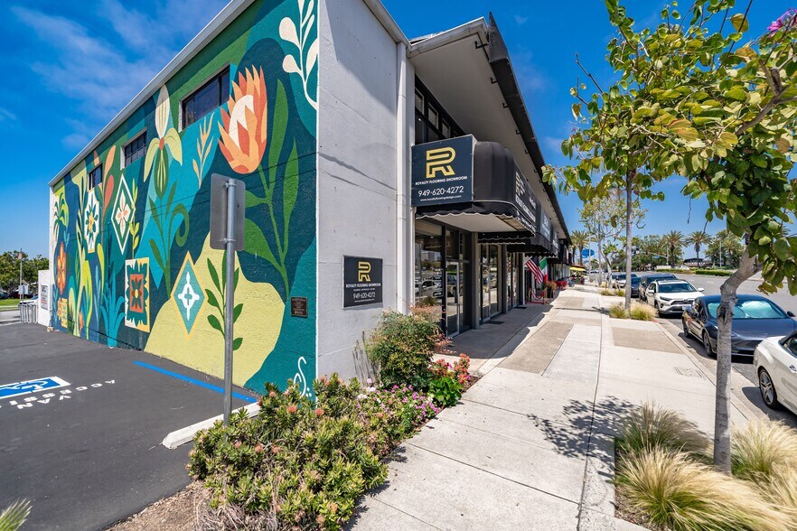 More Photos Of 2515 E Coast Hwy, Corona Del Mar Storefront Retail Office For Sale