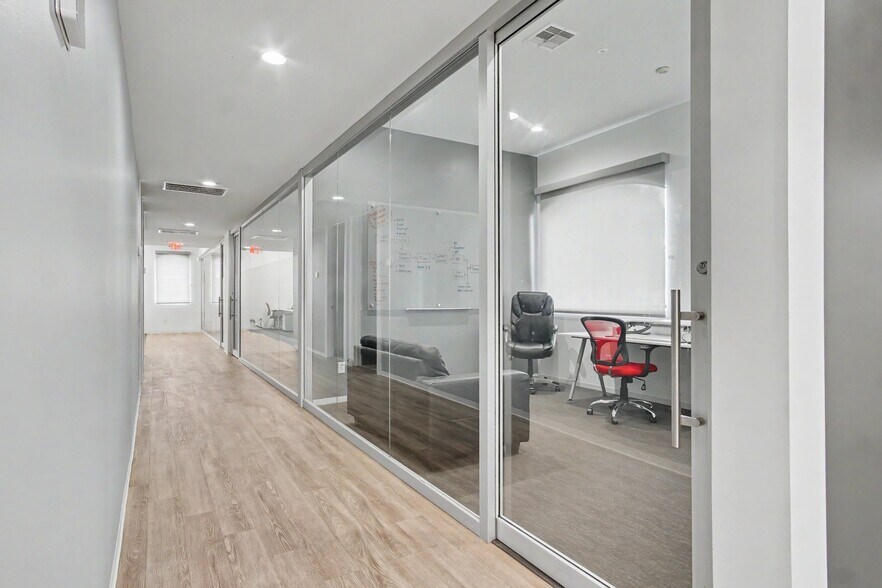 More Photos Of 1810 Snake River Rd, Katy Medical For Sale
