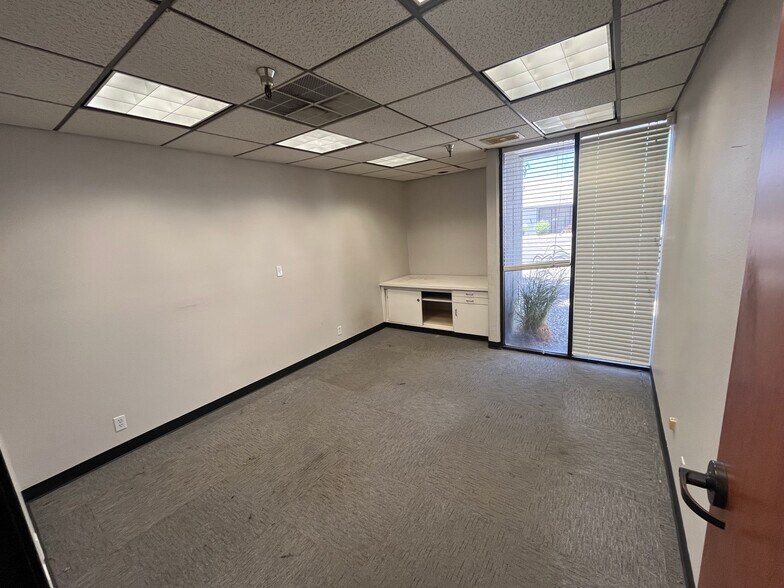 More Photos Of 832-834 W 9th St, Upland Industrial For Sale