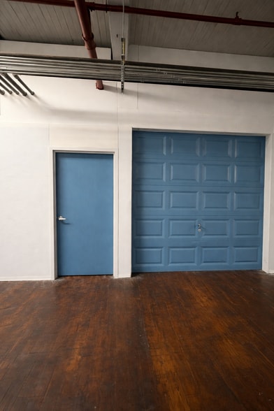 More Photos Of 21 Sabin St, Pawtucket Manufacturing For Lease