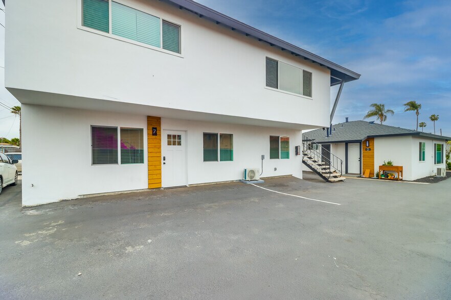 More Photos Of 569 Park Way, Chula Vista Apartments For Sale