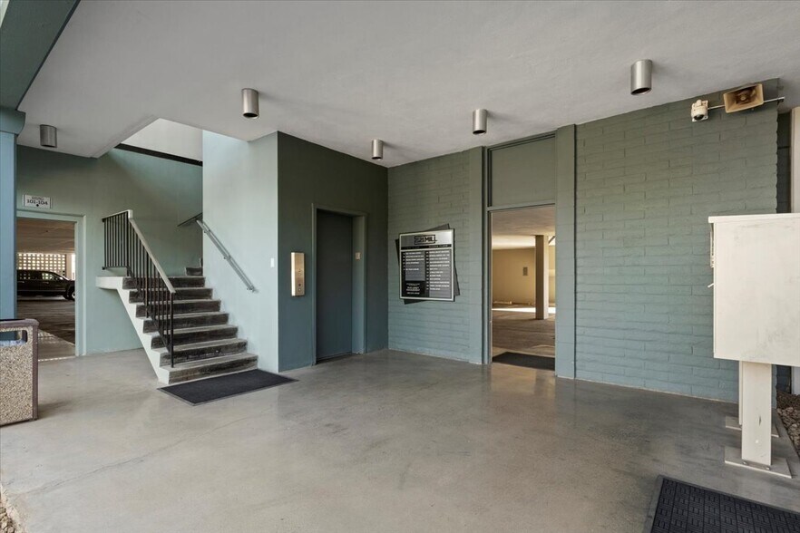 More Photos Of 2121 S Mill Ave, Tempe Loft Creative Space For Lease