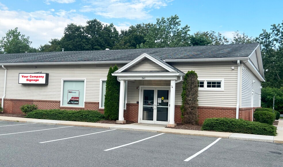 More Photos Of 241 S Westfield St, Agawam Freestanding For Lease