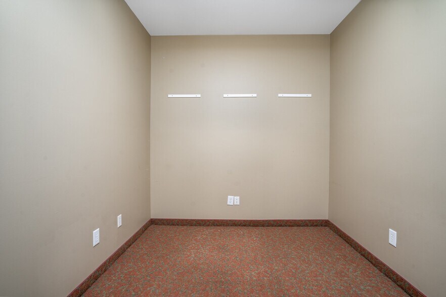 More Photos Of 4025 Capital Dr, Rocky Mount Office For Sale