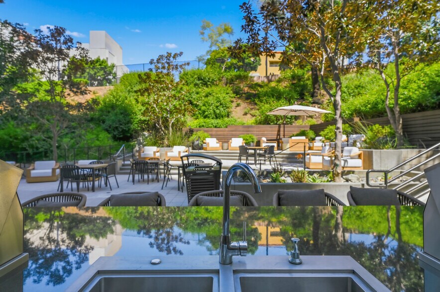 More Photos Of 600 B St, San Diego Coworking Space