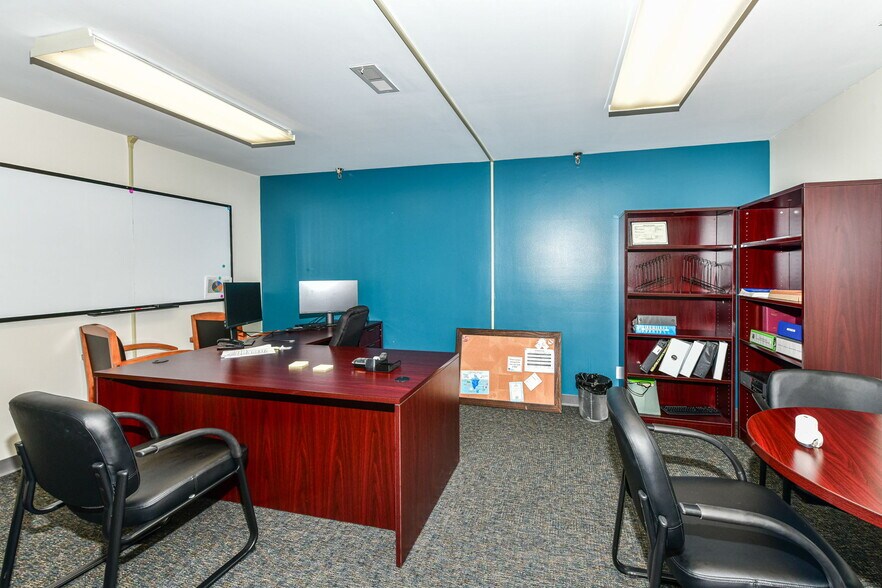 More Photos Of 1640 N Ritter Ave, Indianapolis Medical For Lease