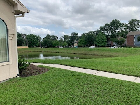 More Photos Of 13644 Breton Ridge St, Houston Medical For Sale