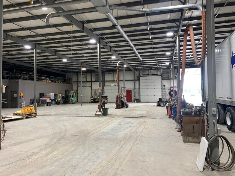 More Photos Of 775 Gillard St, Wallaceburg Industrial For Sale