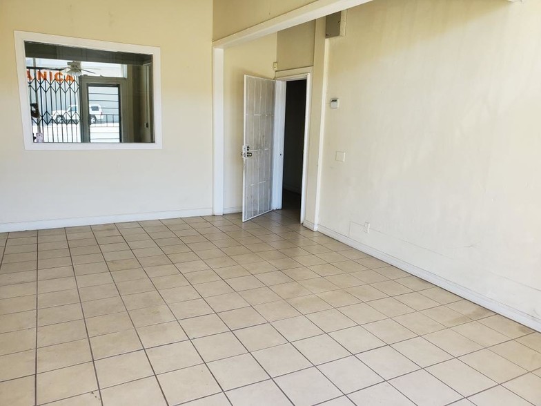 More Photos Of 727-739 W Pacific Coast Hwy, Long Beach Storefront Retail Residential For Lease