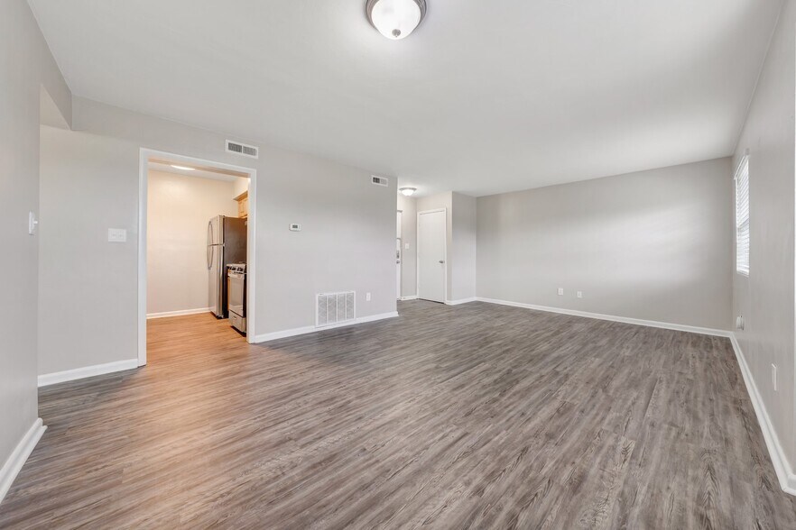 More Photos Of 777 Roanoke Blvd, Salem Apartments For Sale