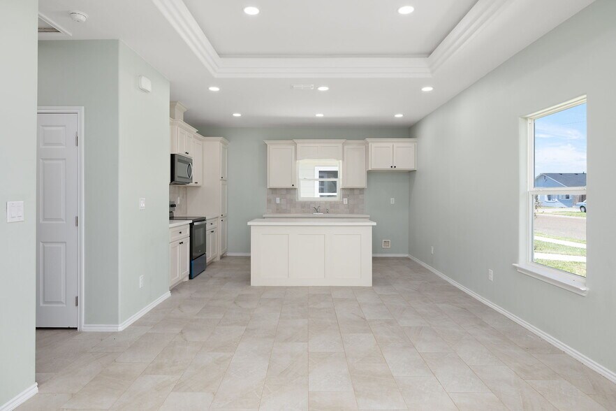 More Photos Of 222 Mahl St, Edinburg Apartments For Sale