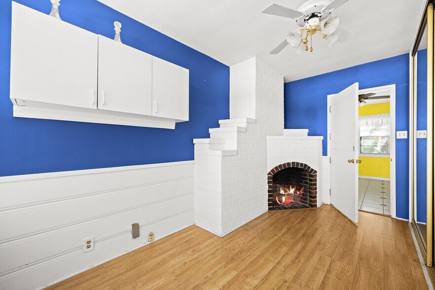 More Photos Of 4381-4385 Overland Ave, Culver City Office Residential For Lease