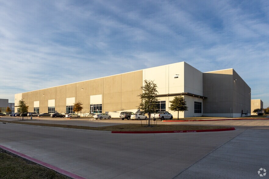 Primary Photo Of 1250 Wattley Way, McKinney Warehouse For Lease