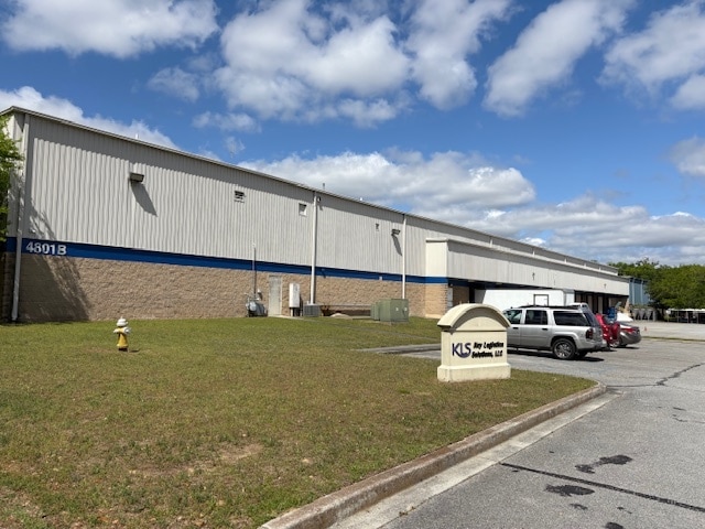 More Photos Of 4801 Rivers Ave, North Charleston Warehouse For Lease
