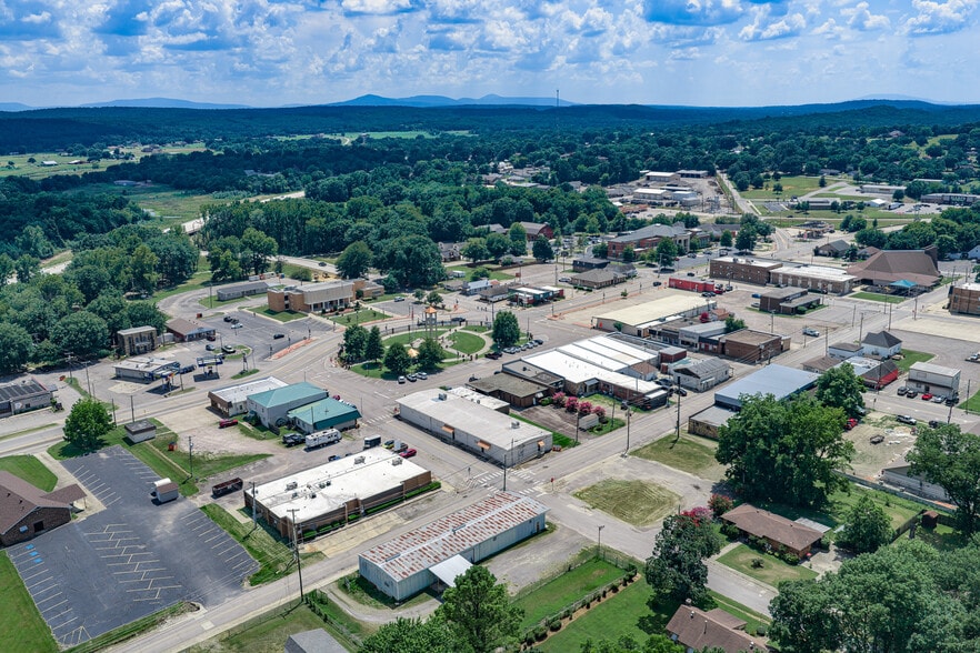 More Photos Of 20 Town Sq, Greenwood Health Club For Sale