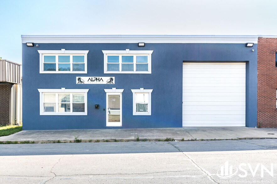 Primary Photo Of 821 Porter Pl, Lexington Warehouse For Lease