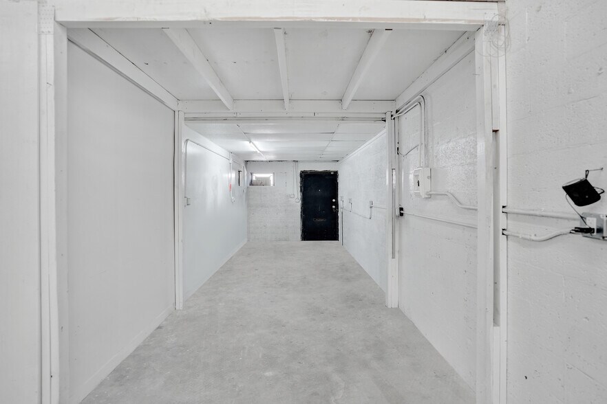 More Photos Of 832 NW 1st St, Fort Lauderdale Industrial For Lease
