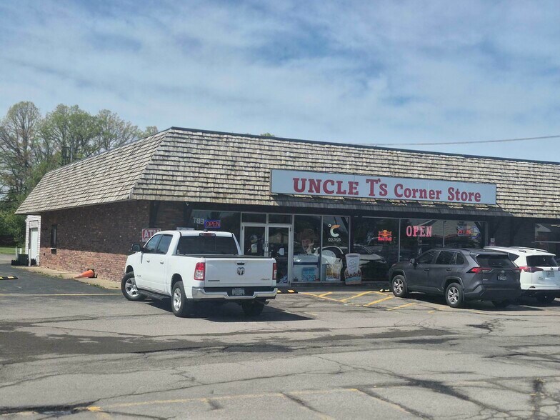 More Photos Of 5470 Camp Rd, Hamburg Convenience Store For Lease