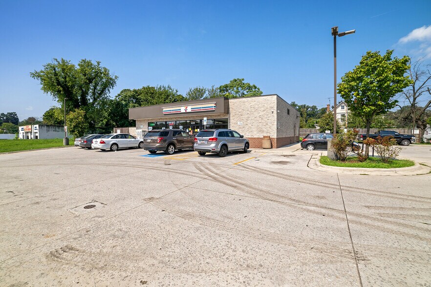 More Photos Of 6232 Belair Rd, Baltimore Convenience Store For Sale