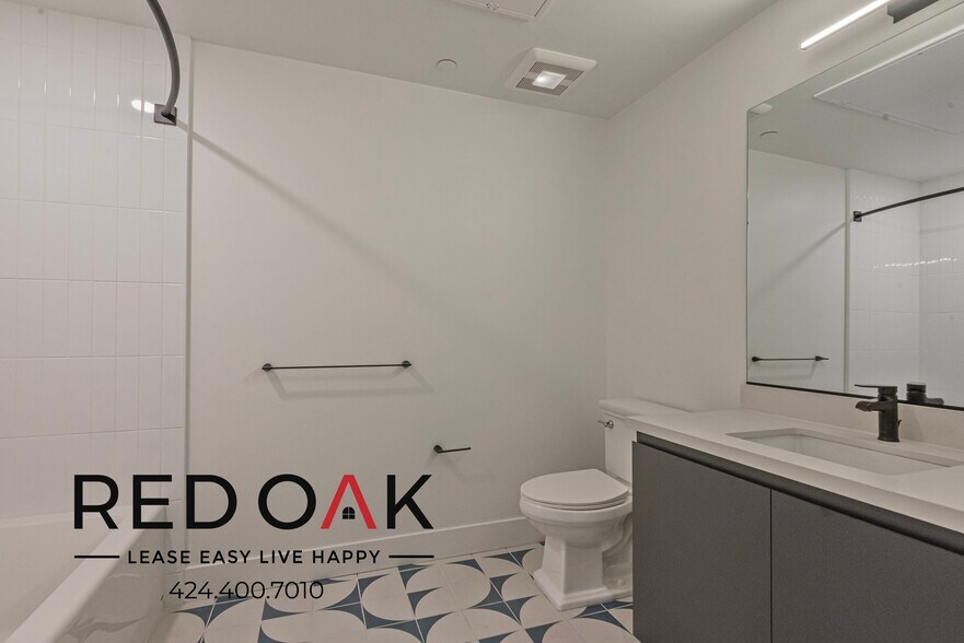 More Photos Of 3450 W 43rd St, Los Angeles Apartments For Lease
