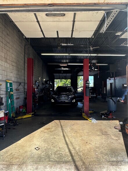 More Photos Of 16800 State St, South Holland Warehouse For Sale