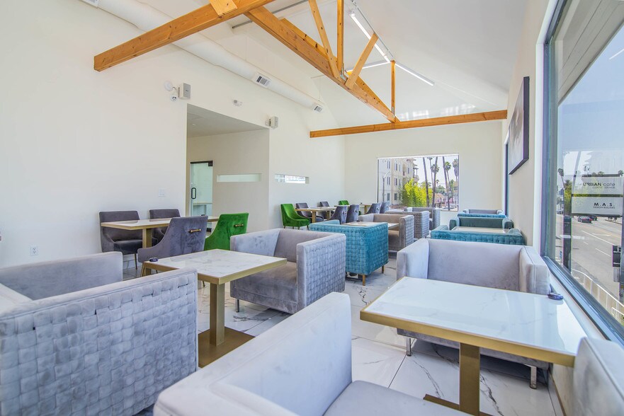 More Photos Of 300-302 S Mariposa Ave, Los Angeles Storefront Retail Office For Lease