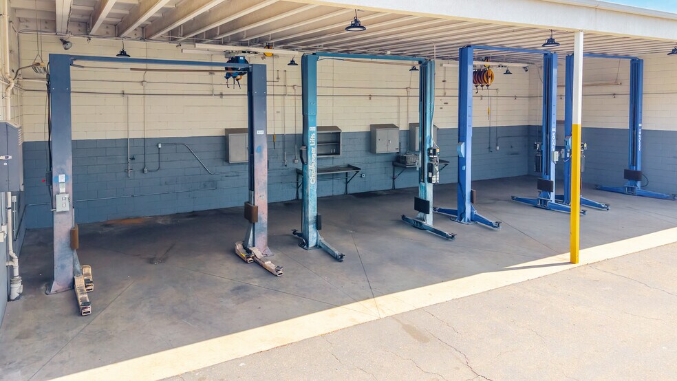 More Photos Of 27750 Eucalyptus Ave, Moreno Valley Auto Dealership For Lease
