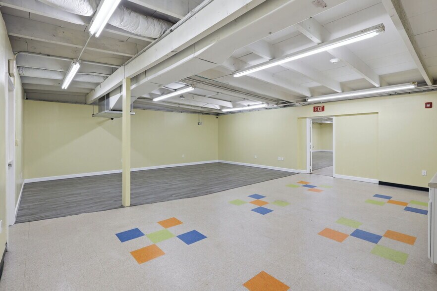 More Photos Of 346 N Volusia Ave, Orange City Office For Lease