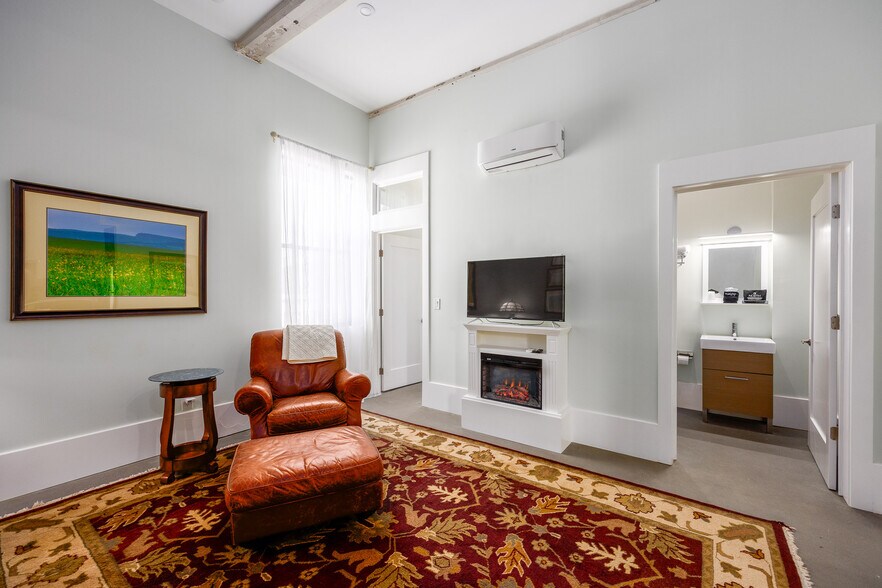 More Photos Of 81 N Main St, Ellenville Office Residential For Sale