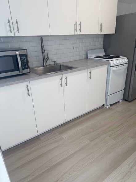 More Photos Of 120 SW 20th Ave, Miami Apartments For Sale