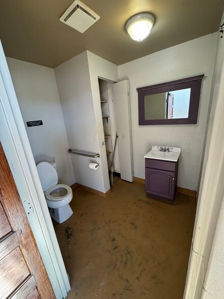 More Photos Of 302-310 N 16th St, Canon City Unknown For Lease