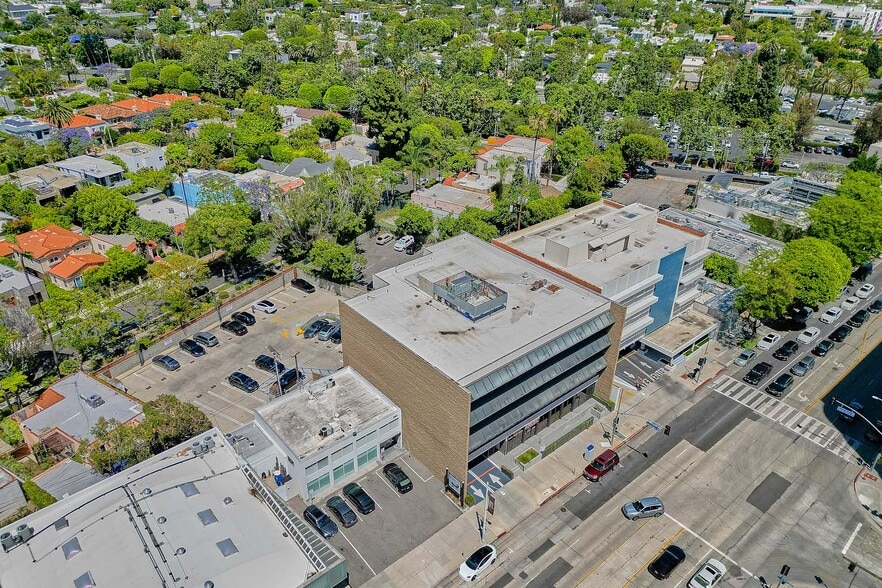 More Photos Of 8737 Beverly Blvd, West Hollywood Medical For Sale