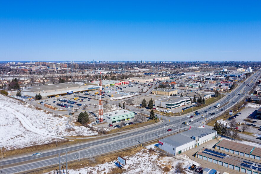 More Photos Of 1832 Merivale Rd, Ottawa Freestanding For Lease