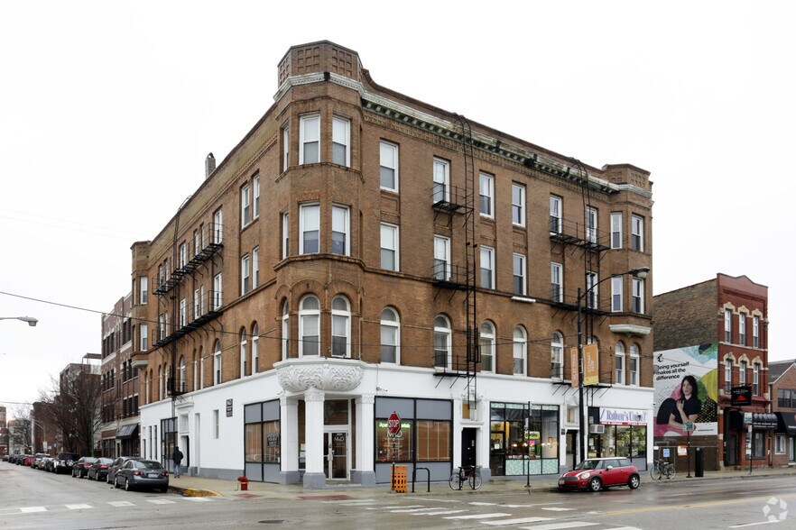 Primary Photo Of 1355-1359 W Chicago Ave, Chicago Apartments For Lease
