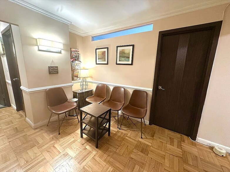 More Photos Of 333 E 34th St, New York Apartments For Sale