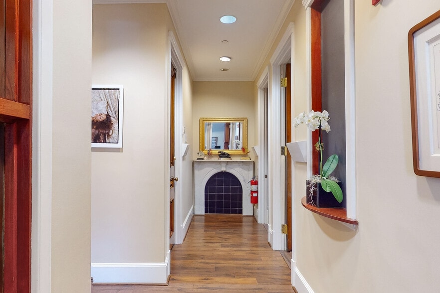 More Photos Of 160 Commonwealth Ave, Boston Apartments For Sale