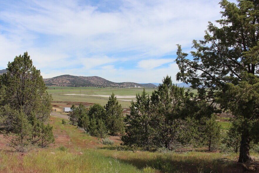 More Photos Of 24221 US-97 Hwy, Klamath Falls Contractor Storage Yard For Sale