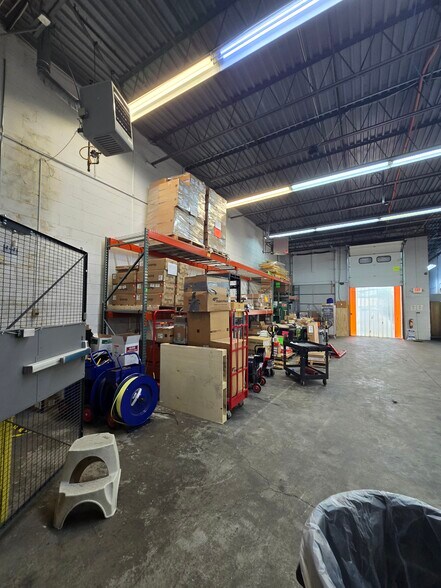 More Photos Of 363 Market St, Kenilworth Warehouse For Lease