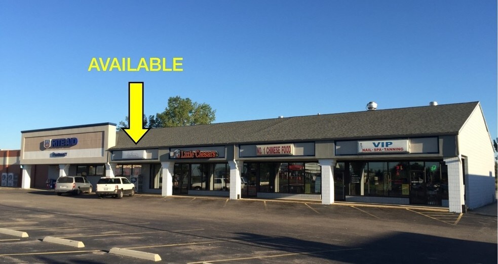 More Photos Of 1151-1181 W Randall St, Coopersville General Retail For Lease