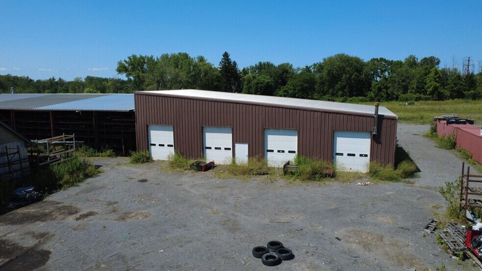 More Photos Of 8574 Brewerton Rd, Cicero Auto Salvage Facility For Lease