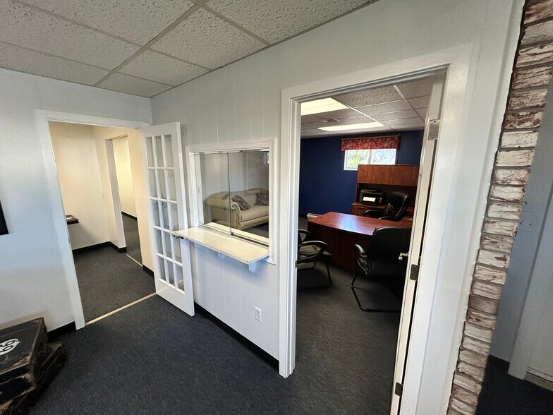 More Photos Of 1365 Blue Mountain Dr, Danielsville Office For Lease